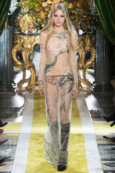 Look 36